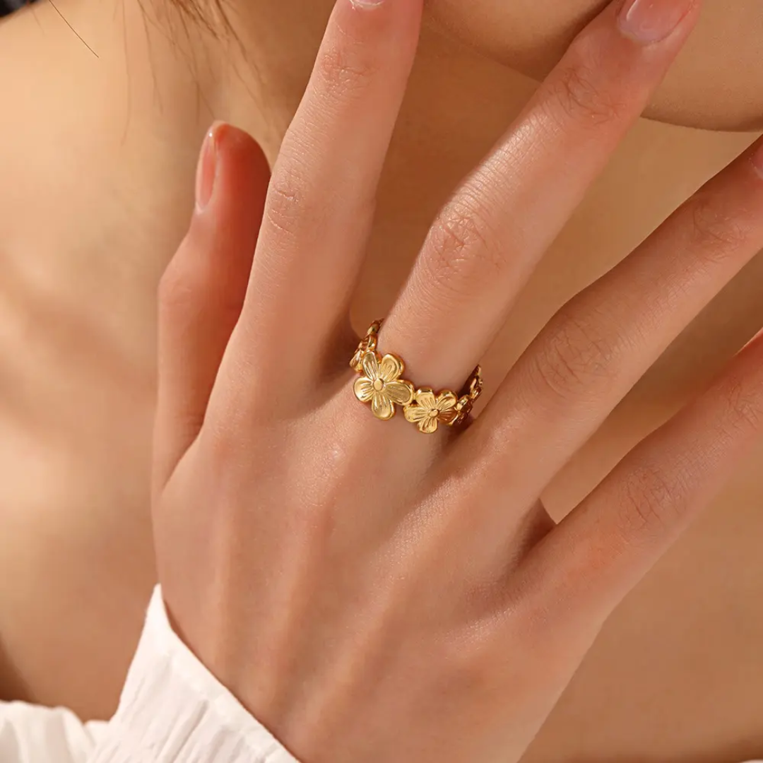 Amber floral open ring