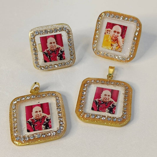 HANDMADE GURU KI LOCKET